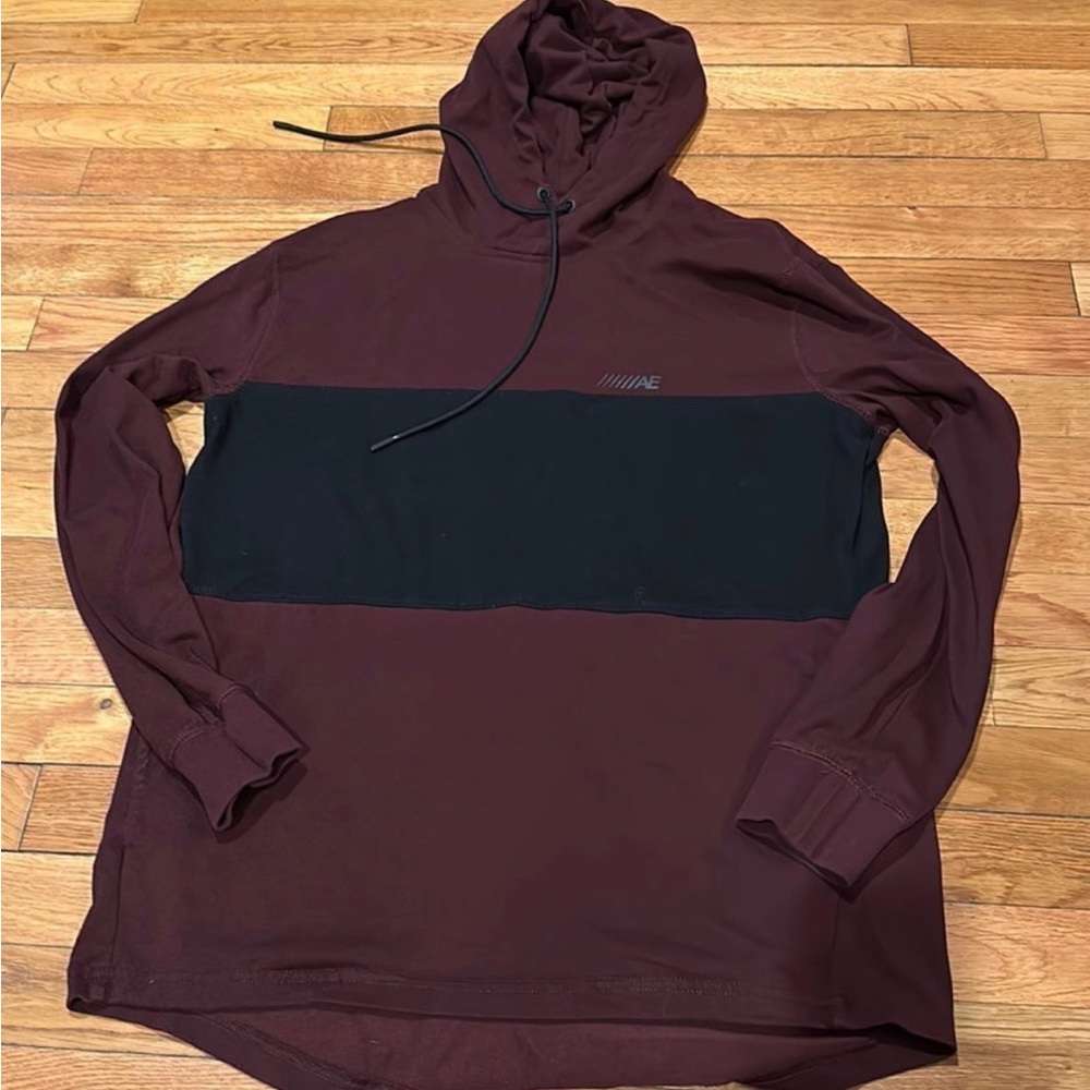 American Eagle size small burgundy and black‎ hoodie